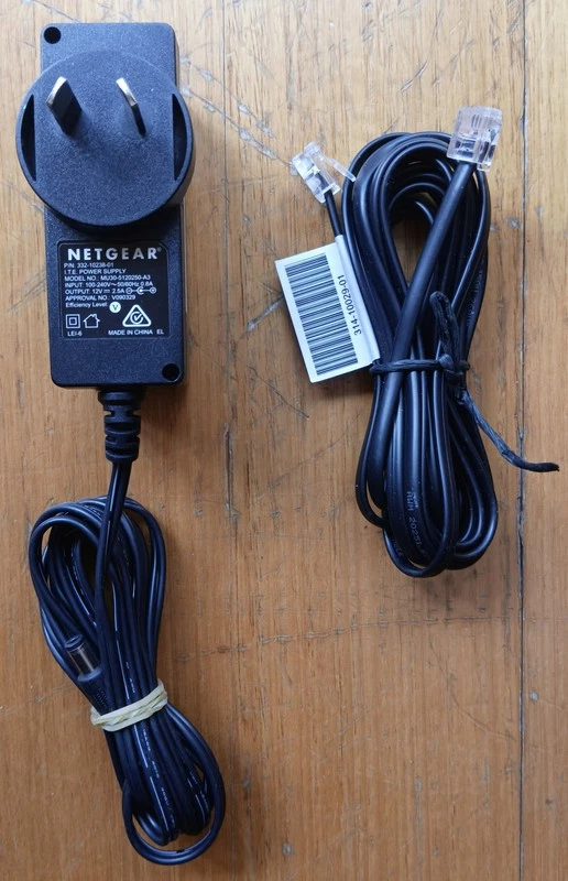 Optus Netgear CG3000-2STAUS Cable Home Network Gateway Modem Router - image 4 of 4