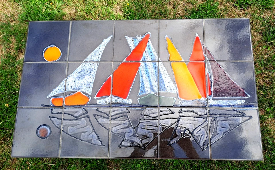 ANCIENNE TABLE BASSE EN CERAMIQUE   VALLAURIS  PIEDS METAL NOIR  VINTAGE 1960/70 - Photo 3/4