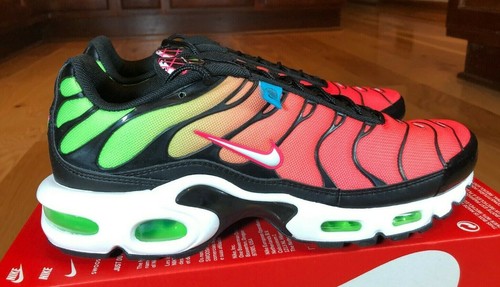 Nike Air Max Plus Worldwide Black White 