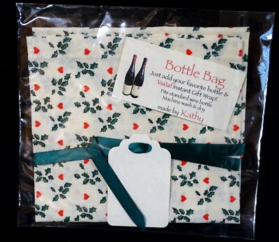 New Bottle Bag by Kathy Red Hearts & Holly Leaves ''Instant Gift Wrap'' Mach Wash