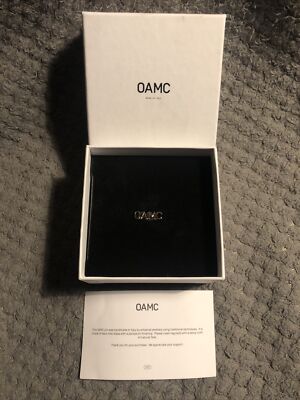 OAMC Unisex Logo Pin I021766 Pin Messing mit Palladiumoberfläche
