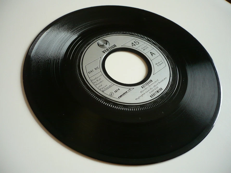 Kraftwerk Autobahn · single · 1974, photo 4 of 5