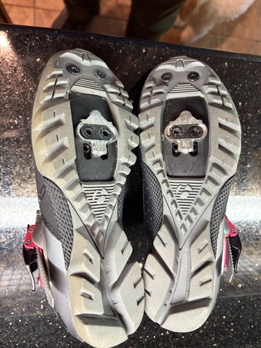 Womens Bontrager Cycling Shoes Inform MTB Racing US 5.5 and Shimano Pedals - Picture 3 of 9