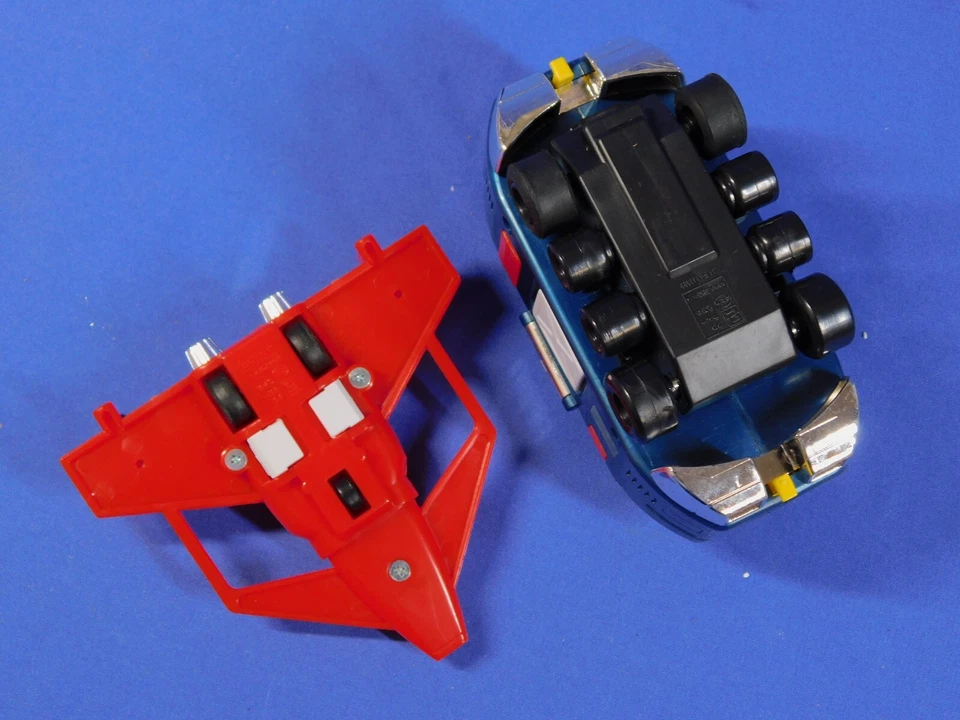 VOLTRON I VEHICLE FORCE LAND & AIR WARRIOR 1984 MATCHBOX UNUSED W/BOXES - Image 4 of 4