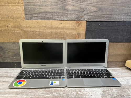 Lot of 2 Samsung Chromebook Laptop Computers XE303C12 - Picture 1 of 11