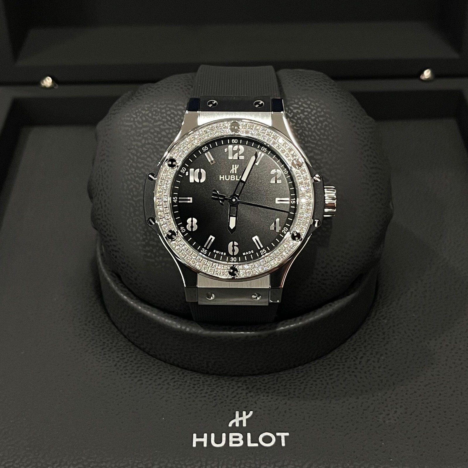 Hublot Big Bang Steel Diamond 38mm Black Rubber Strap Watch