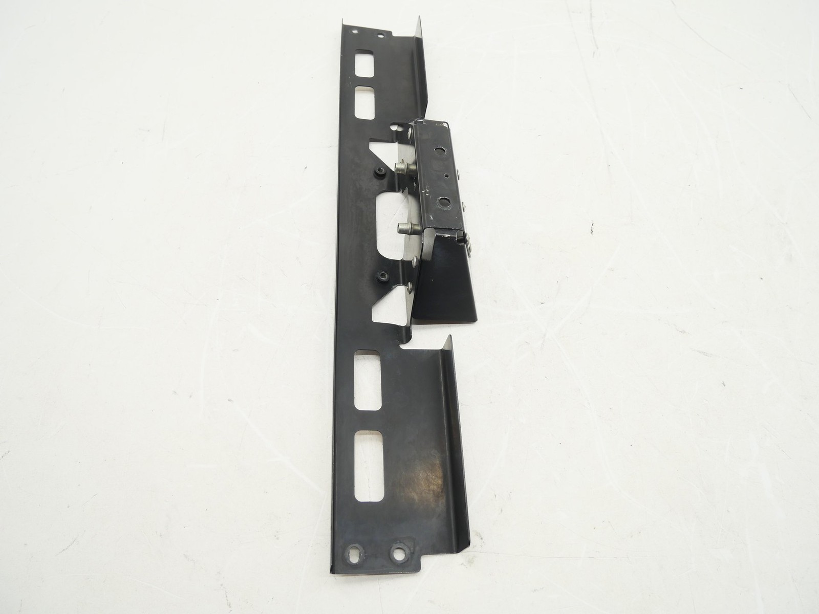 Used Rear Engine Latch Mount Bracket Support 2016-2021 McLaren 570S Deck Lid OEM