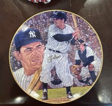 Yogi Berra It Aint Over Plate  /2150 Gold Auto