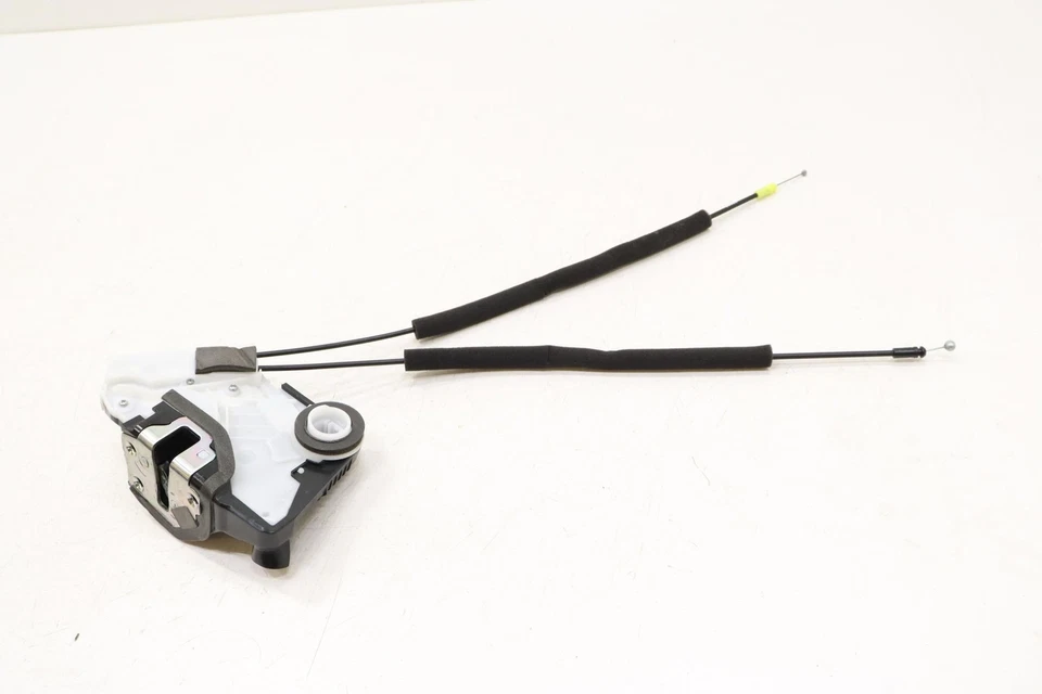 2015-2021 SUBARU WRX ACTUADOR DE CIERRE DE PUERTA DEL LADO DEL PASAJERO DELANTERO DERECHO OEM Foto 3 de 4