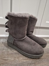 UGG Bailey Bow II Boots Womens Size 9 Gray Suede Sheepskin Lined Booties 1016225