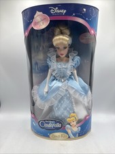 Walt Disney Princess Cinderella Special Edition Porcelain Doll 2005 Brass Key