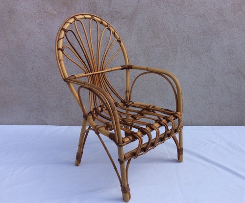 KINDER RATTAN UND WEIDENSTUHL - DEKO SPIELZEUG - ALT - VINTAGE