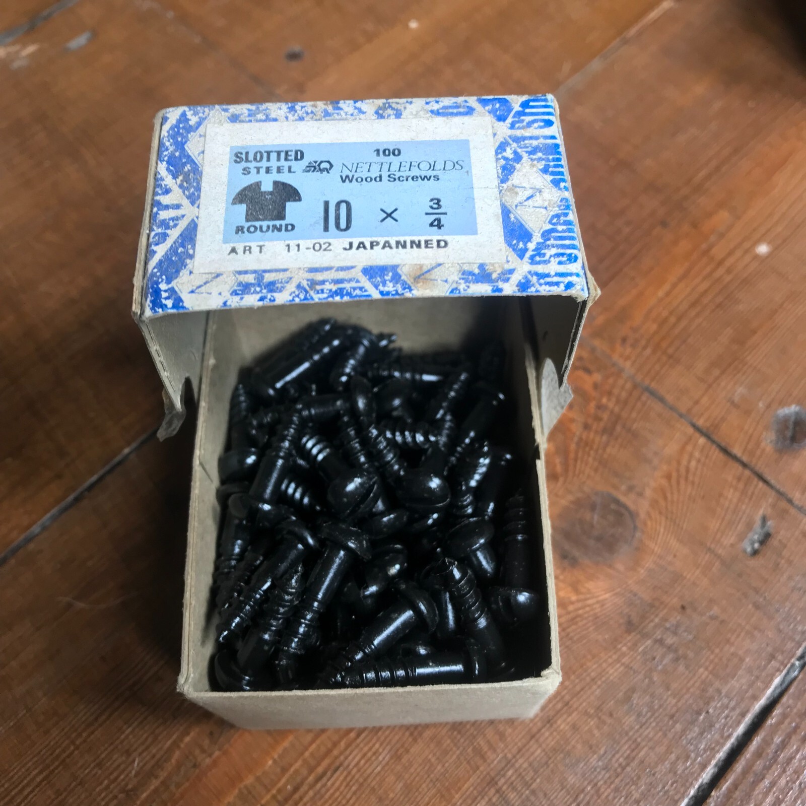 GKN NETTLEFOLDS BLACK JAPANNED ROUND SLOTTED STEEL WOOD SCREWS VARIOUS