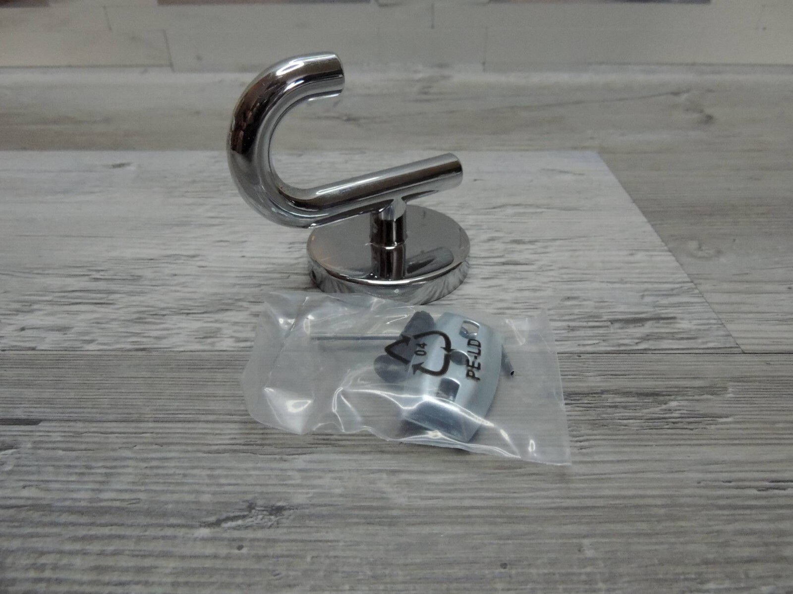 Delta Trinsic Robe Hook Chrome