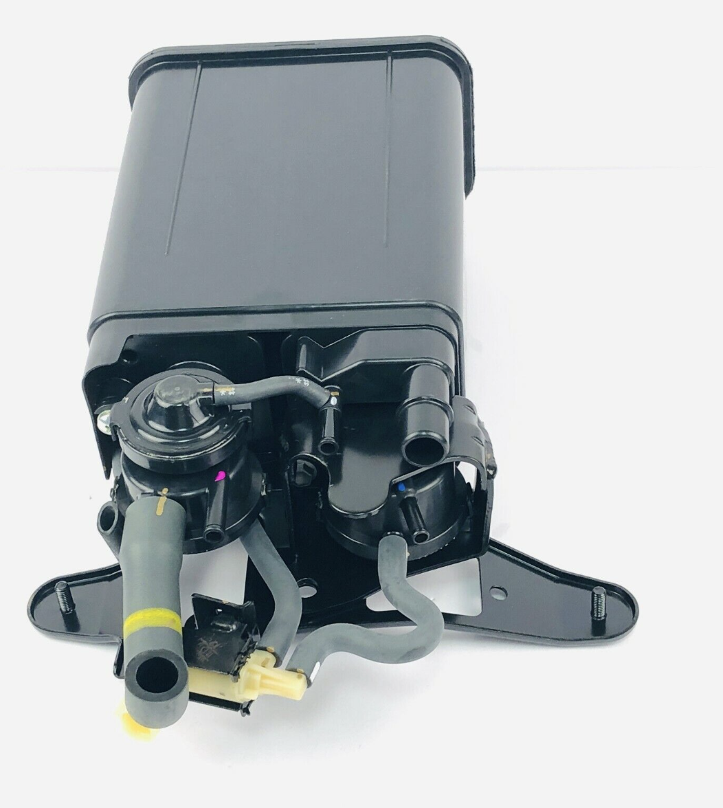 TOYOTA GENUINE Lexus RX300 9901 Charcoal Emission Canister Assy 77740