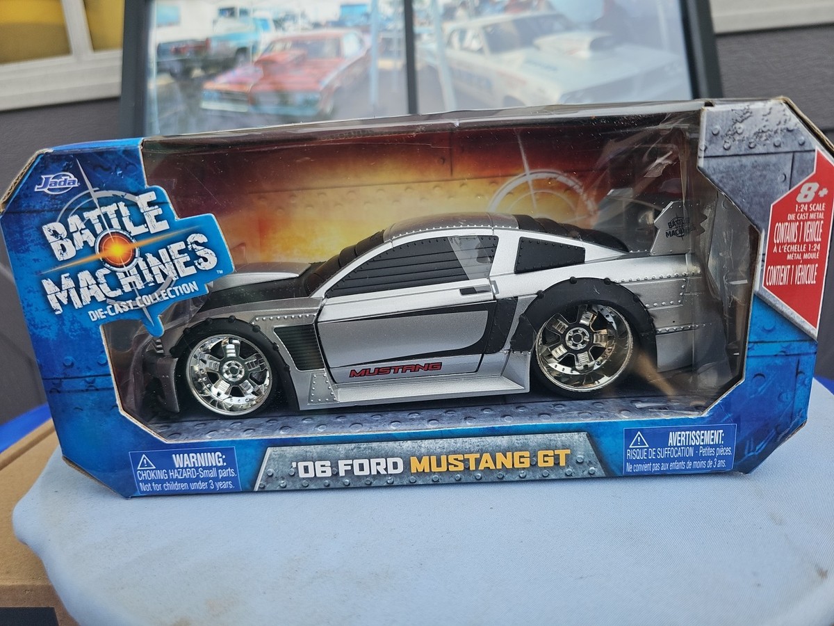 jada toys Mustang & Avalanche セット VINTAGE JADA BATTLE MACHINES 2006 FORD MUSTANG GT Silver BEAUTIFUL