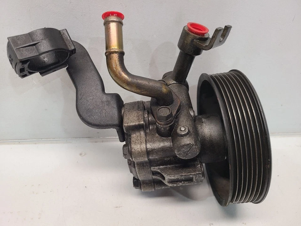 Bomba de dirección asistida Nissan Xterra 2005-15 (4,0 L/AT) Foto 3 de 4