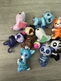 Lot 13 Authentic FINGERLINGS Interactive Toys All Work Great!!  Perfect Gift!!!