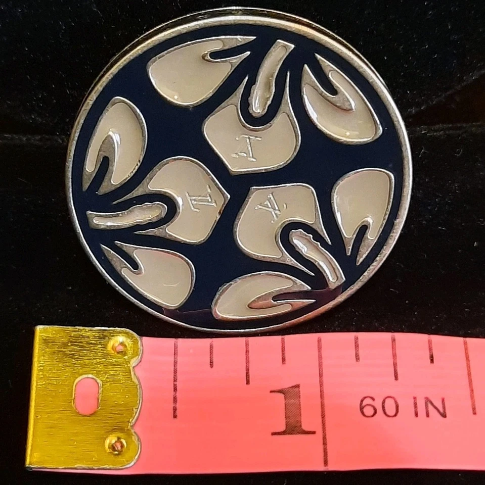VERY RARE Louis Vuitton Hibiscus Button PIN BROOCH LV Logo Enamel Black Antique  - Image 3 of 4