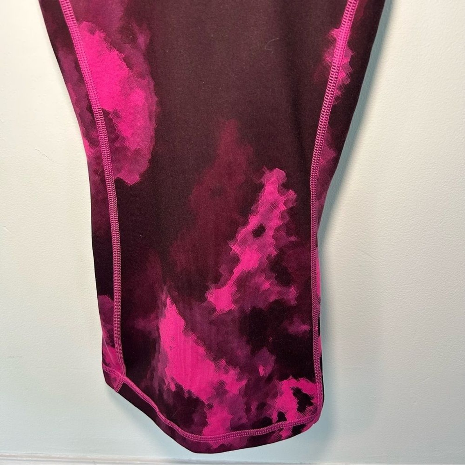 Lululemon Blooming Pixie Raspberry Black & Black … - image 6
