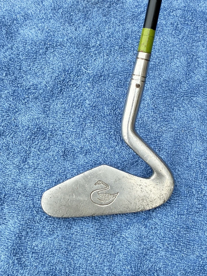 WILSON, SWAN NEK, PUTTER & CHIPPER, VINTAGE GOLF CLUBS.............60 % OFF SALE - Image 4 of 4