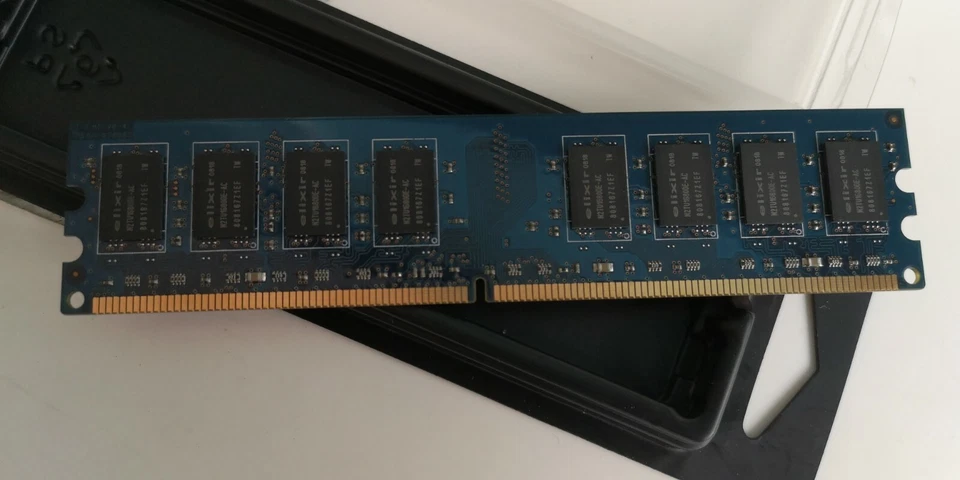Elixir M2Y2G64TU8HD0B-AC (2 GB, DIMM 240-pin) RAM Module - Image 3 of 4