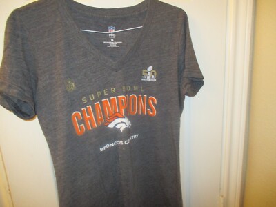 NFL Denver Broncos Super Bowl 50 Champions T-Shirt Size M Grey Short Sleeve