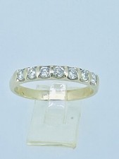 14 Karat Gelbgold Barren Stil Ehering mit 7 runden natürlichen Diamanten