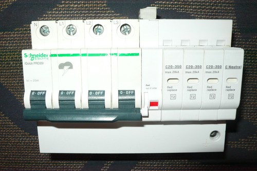 PARAFOUDRE TYPE2 PARASURTENSEUR 3P+N+T SCHNEIDER ELECTRIC Quick PRD20r A9L16297 - Bild 5 von 7