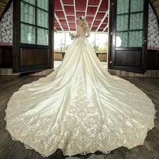 Champagne Satin Lace Applique Long Wedding Dresses Beaded Princess Bridal Gowns