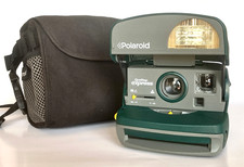 GUARANTEED Polaroid 600 One Step Express Instant Camera Film Flash GREEN, case