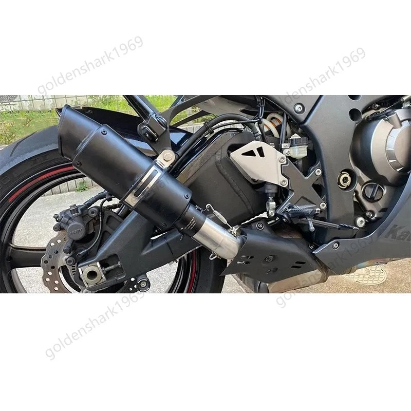 Черные глушители для выхлопных труб Kawasaki Ninja ZX10R 2011-2025 - Изображение 2 из 4