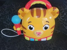 Daniel Tiger's Neighborhood Sing Along Musical Radio Toy w/  Microphone