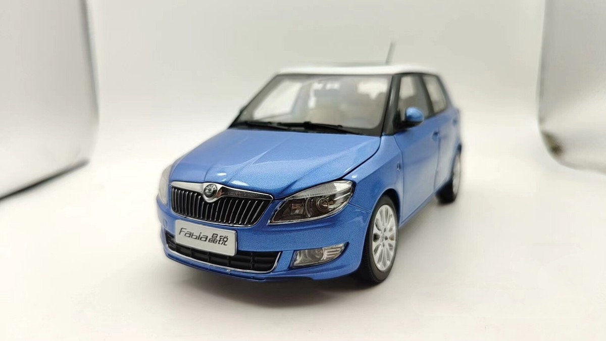 1/18 Skoda Fabia car model second-generation BULE | eBay
