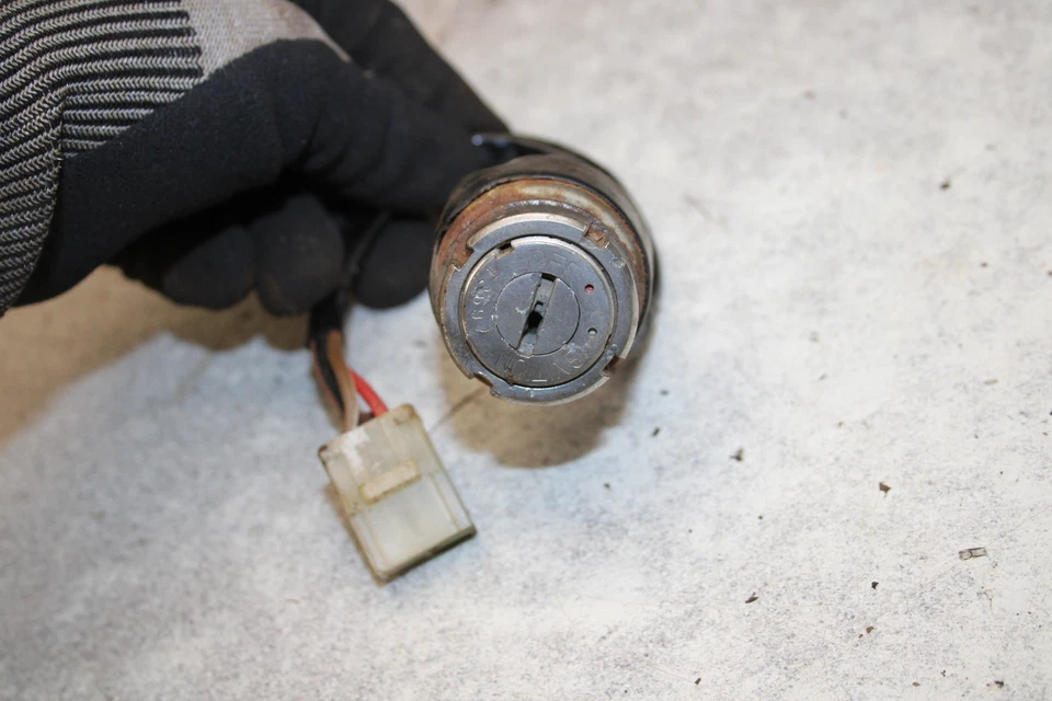 Honda CB360T 1975 CB360 INTERRUPTOR DE BLOQUEO DE ENCENDIDO CON LLAVE P14-1554.XA Foto 2 de 3