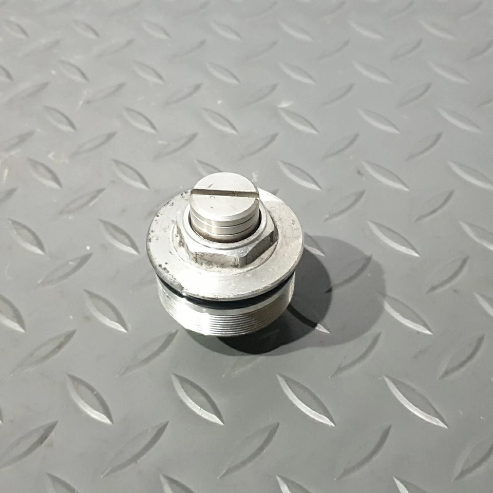 ♻️ Suzuki RF 900 R RF900R 1994 - 1999 Top Fork Cap Bolt Adjusters Pair ♻️  - Image 2 of 4