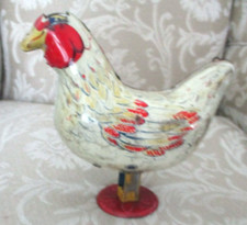WYANDOTTE TOYS - CHICKEN LAYS EGGS - TIN LITHO - MADE IN USA
