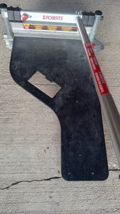 ROBERTS 10-63 13" Flooring Cutter