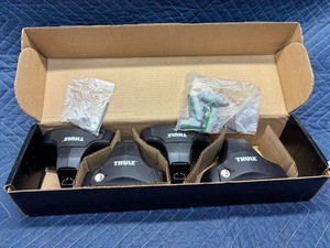 Thule Rapid Traverse Foot Pack 480R with Locka and Key Set
