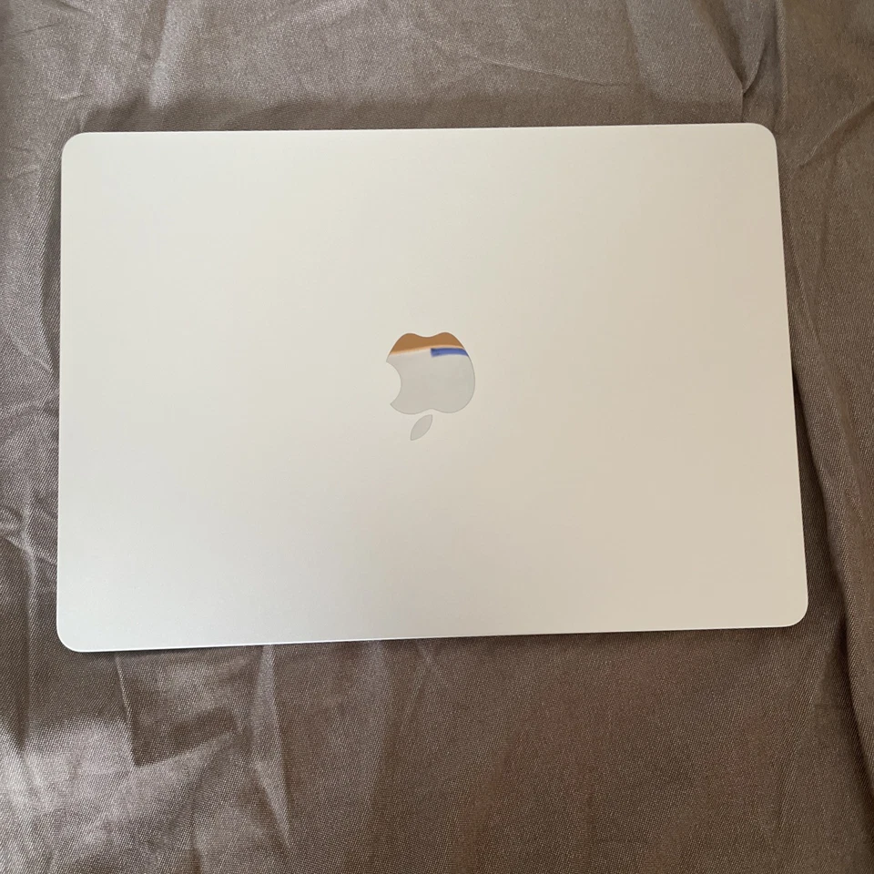 Apple MacBook Air 13" M2 · 8GB · 256GB, foto 2 di 5