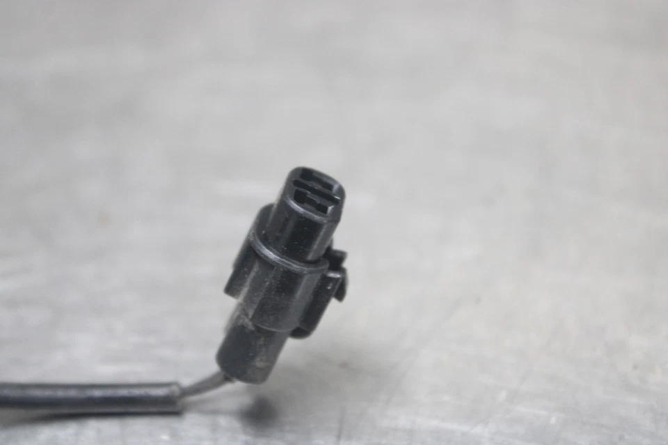 02-05 KAWASAKI NINJA ZX12R AIR INTAKE TEMPERATURE TEMP SENSOR 21176-1097 - Image 4 of 4