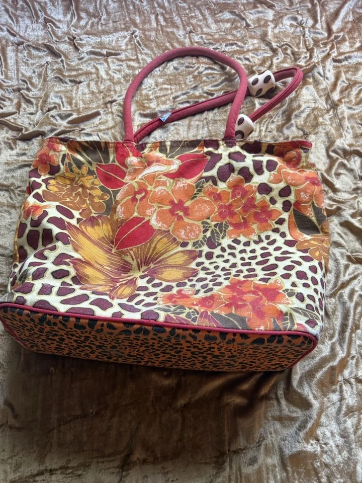 🌺 Bolso de Mano Playa Tropical Sun ’n Sand • Estampado Floral Leopardo • Audaz y Divertido 🌴 Foto 2 de 4