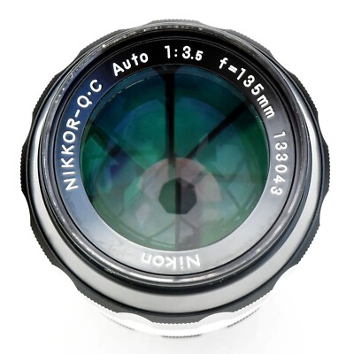 Nikon Nikkor QC Auto 135mm f3.5 PRE AI Super Sharp Objektiv neuwertig - getestet siehe Bilder