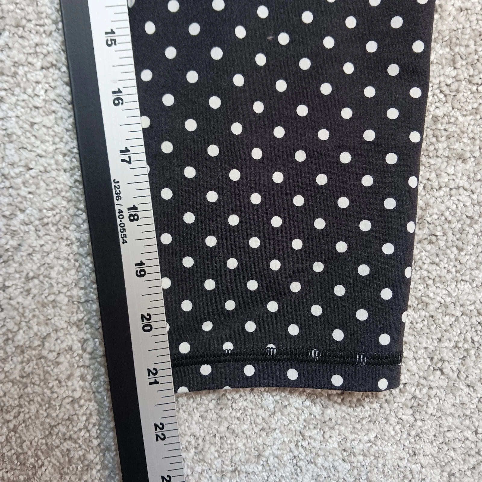 victoria-secret-vs polka dot pink white vsx leggings