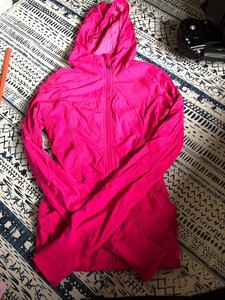lululemon jacket pink