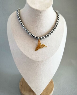 Dark hematite with 18K gold-plated Calibri pendant