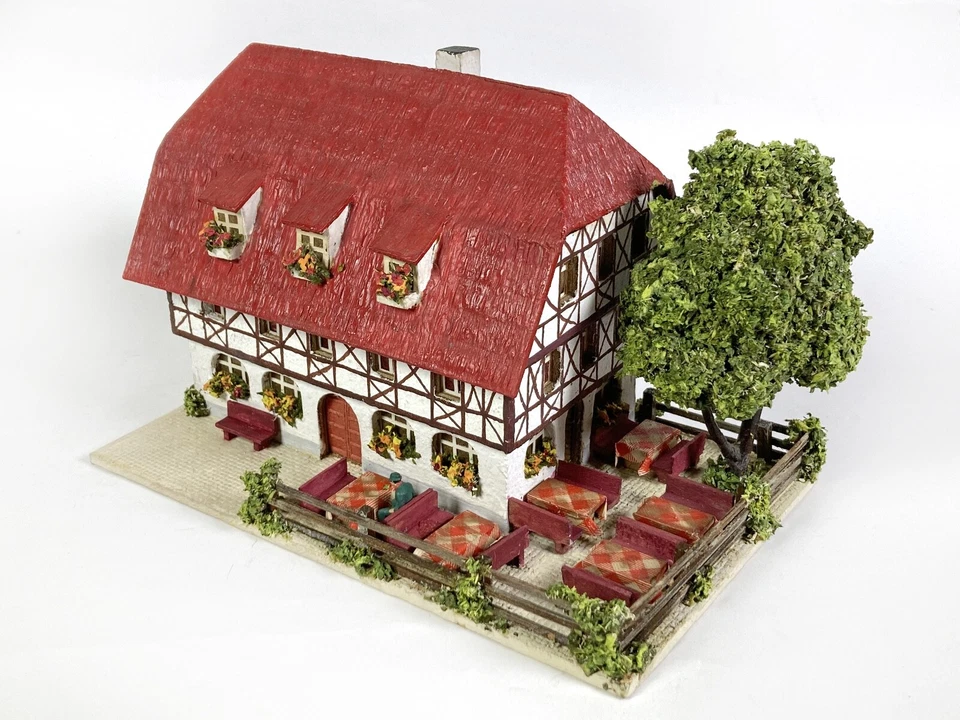 Lot 2510071 RS Spitaler Nr. 455 Gasthof mit Garten um 1954 - sehr schönes Modell