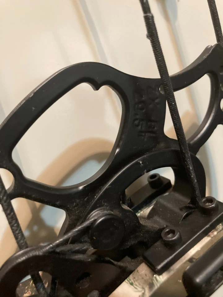 Mathews Z3, LH, 55-65 LBS. DW, 24-30" DL, 30" ATA, 330 FPS. 4.5 LBS. 80% Let Off - Image 4 of 4