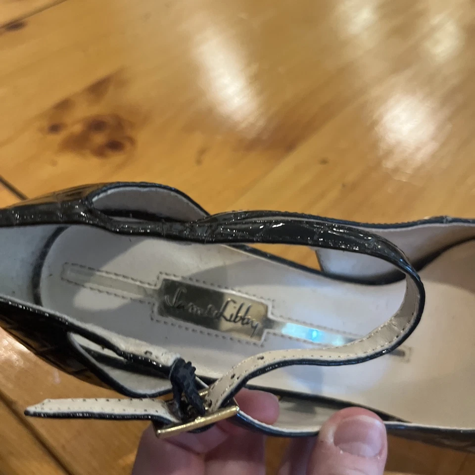 Correa de tobillo cerrada Sam & Libby WN TALLA 7,5 negra charol animal en relieve tacón M Foto 3 de 4