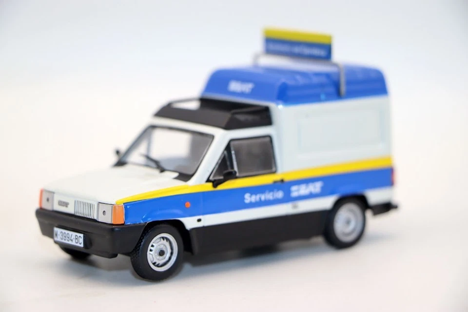 Altaya 1/43 Scale Seat Trans Service Truck Diecast Alloy Toy Car Model Gift - Image 3 of 4